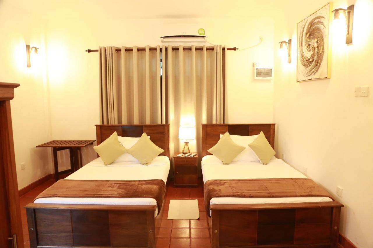 Hotel Tepraas Sigirija Zewnętrze zdjęcie