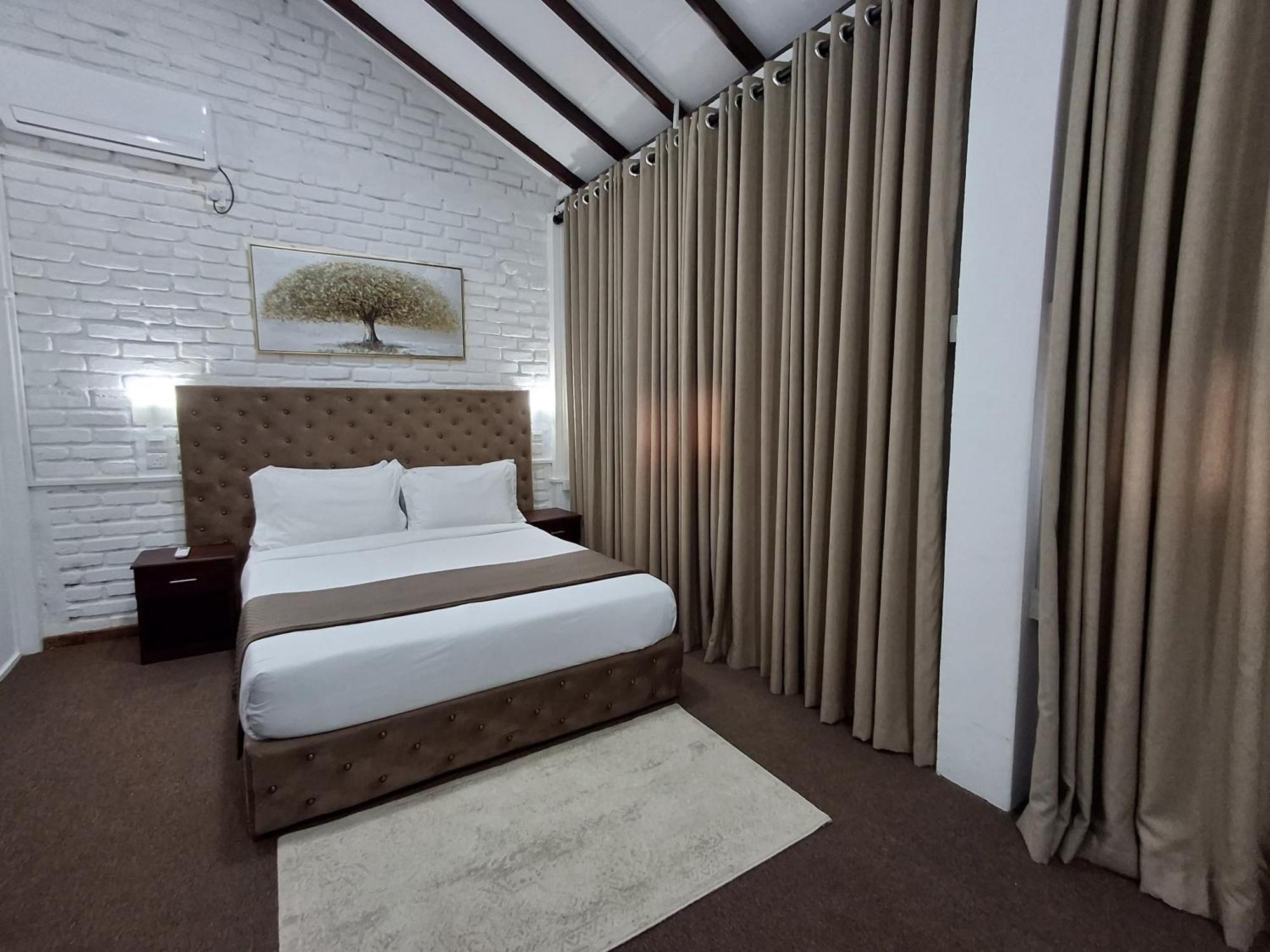 Hotel Tepraas Sigirija Zewnętrze zdjęcie