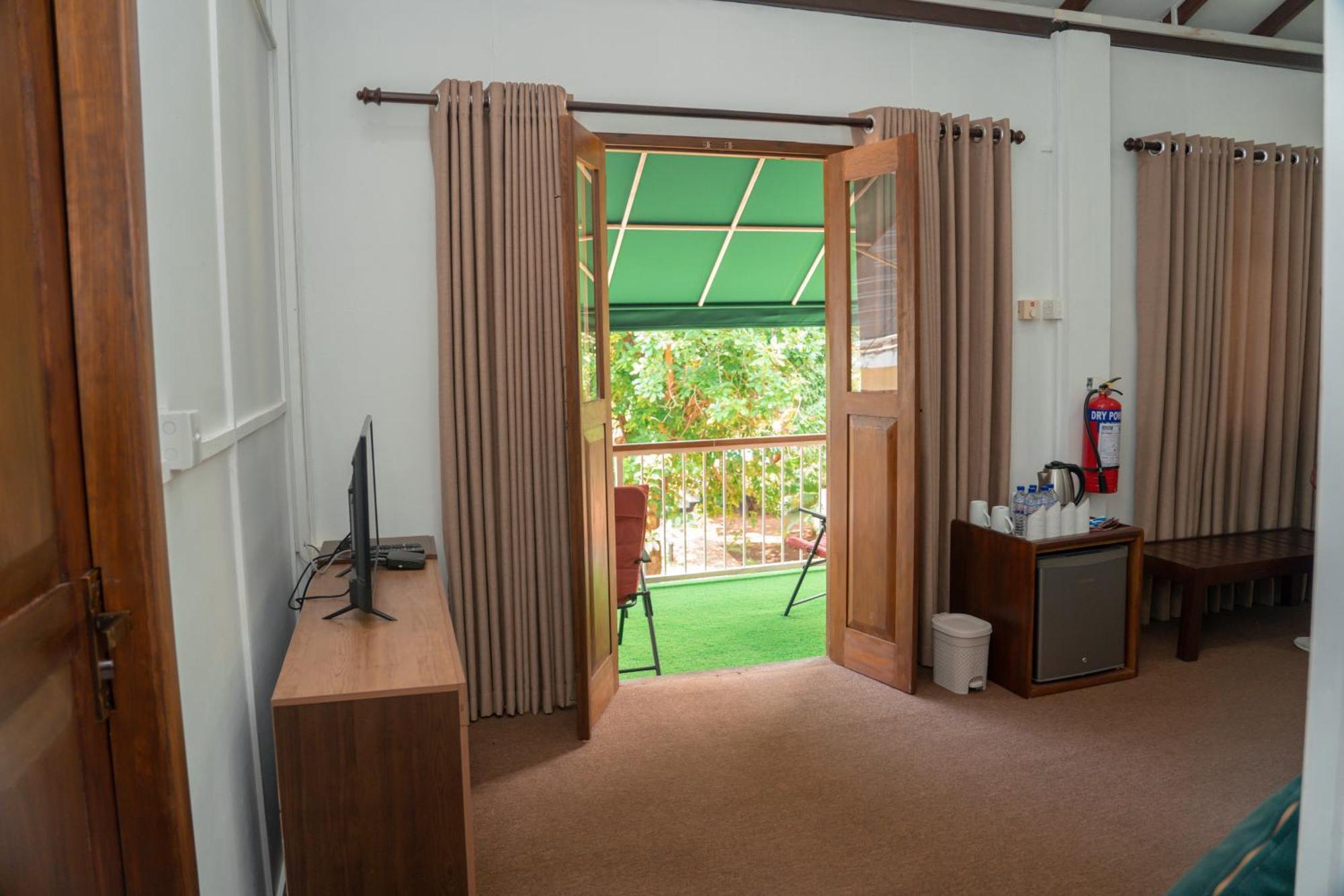 Hotel Tepraas Sigirija Zewnętrze zdjęcie